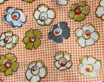 Poly/Cotton Flowers Fabric