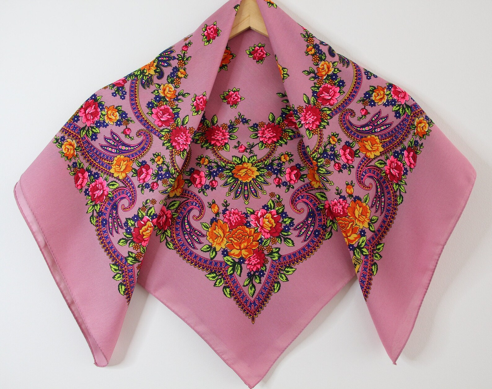 Ukrainian Shawl, Red Slavic Babushka Floral Scarf, Ethnic Folk Shawl ...