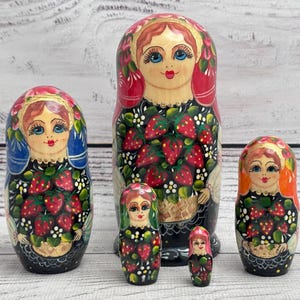 Ukrainian Doll Hand Painted Nesting Doll 5 pieces, Ukrainian Doll 4.72&#39;&#39; or 12 cm, Wooden Toy, Home Decor, Kids Gift, Kids Room Decor