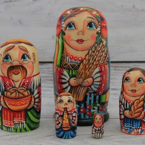 Ukrainian Doll Hand Painted Nesting Doll 5 pieces, Ukrainian Family 4.72&#39;&#39; or 12 cm, Wooden Toy, Home Decor, Kids Gift, Kids Room Decor
