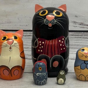 Cats Family Ukrainian Nesting Doll 3.93'' or 10 cm, Kids Doll 5 pieces, Gift for Mom, Kids Gift, Animal Toys, Kids Room Decor, Wood Toy