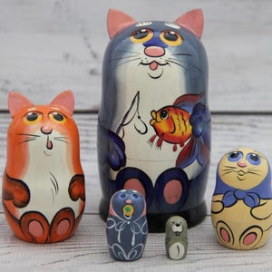 Cats Family Ukrainian Nesting Doll 3.93'' or 10 cm, Kids Doll 5 pieces, Gift for Mom, Kids Gift, Animal Toys, Kids Room Decor, Wood Toy