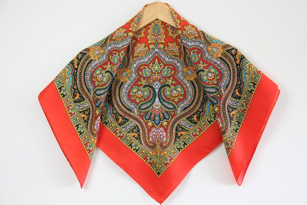 slavic shawl