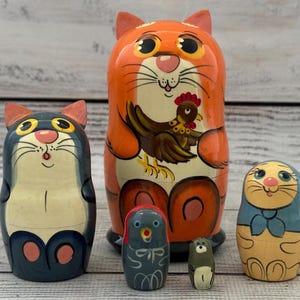 Cats Family Ukrainian Nesting Doll 3.93'' or 10 cm, Kids Doll 5 pieces, Gift for Mom, Kids Gift, Animal Toys, Kids Room Decor, Wood Toy