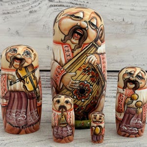 Ukrainian Doll Hand Painted Nesting Doll 5 pieces, Ukrainian Family 4.72&#39;&#39; or 12 cm, Wooden Toy, Home Decor, Kids Gift, Kids Room Decor