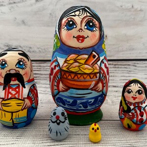 Ukrainian Family Hand Painted Nesting Doll 5 pieces, Ukrainian Doll 3.74'' or 9.5 cm Wooden Toy Home Decor Kids Gift Kids Room Decor