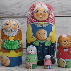 Ukrainian Doll Hand Painted Nesting Doll 5 pieces, Ukrainian Family 6.29&#39;&#39; or 16 cm, Wooden Toy, Home Decor, Kids Gift, Kids Room Decor