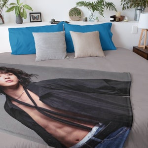 Couverture photo K-Pop Abs personnalisée, Couverture photo en velouré KPopop JK, Cadeau personnalisé pour l'armée et les fans de K-Pop, Merchandising Kpop Bias, Décoration d'intérieur #2386