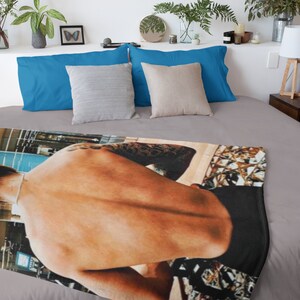 Couverture photo personnalisée K-Pop, Couverture en velours JK Tattoo, Cadeau personnalisé pour l'armée et les fans de K-Pop, Cadeau JK pour l'entraînement des abdominaux #2395