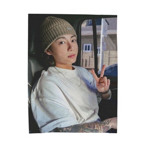 Couverture photo K-Pop, jolie couverture JK en velours doux, cadeau personnalisé pour l'armée et les fans de K-Pop, produit commercial JK Boyfriend, cadeau biais coréen # 2385