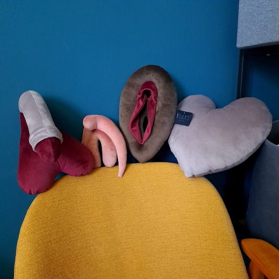 couple with sex dolls How to make a doll pillow and pillow case main image 1