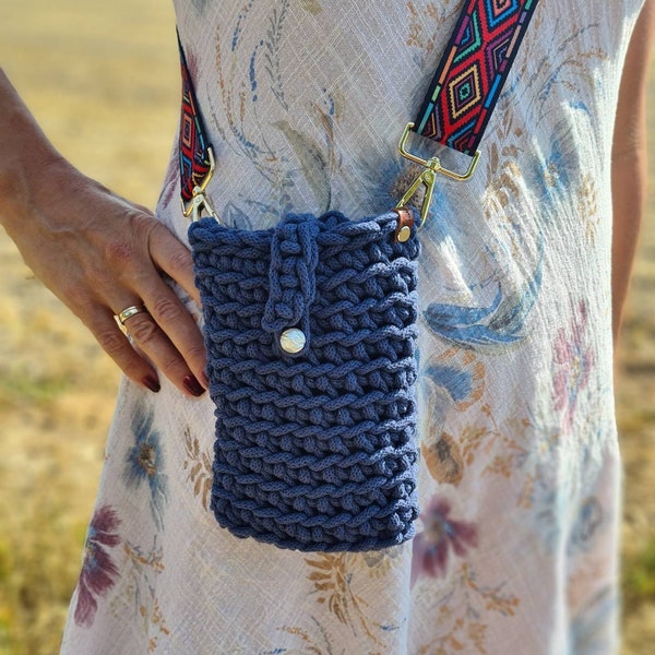 Handytasche, Smartbag, Häkeltasche in jeansblau