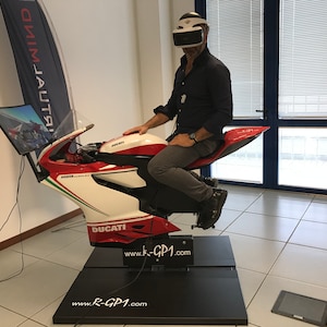 Ducati Panigale 1199R Motorrad-Simulator – Motorrad-Fahrsimulatorstation