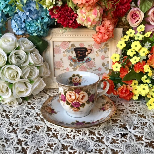 German porcelain Bavaria Jager Antique pan with lid in white porcelain