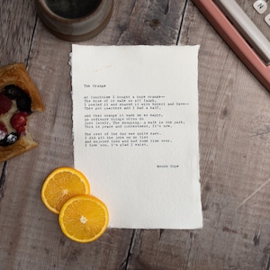 The Orange, Wendy Cope Poem - Poesia scritta a mano su carta di cotone con bordo frastagliato, regalo di nozze, regalo di anniversario, regalo di amor proprio