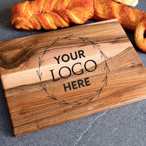 Custom Hardwood Board, Logo Cutting Board, Engraved Thanksgiving Present, Personalized Kitchen Decor, Solid Wood Bord For Gift, Couple Gift