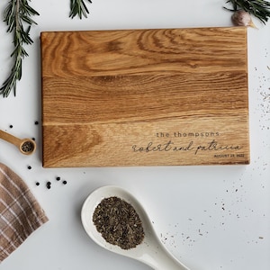 Natural Wood Cutting Board, Engraved Board, Thanksgiving Gift, Grandma Present, Personalized Oak Anniversary Gift, Solid Wood Cutting Board