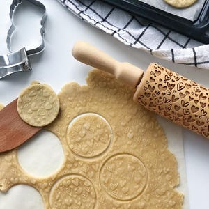 Wooden Rolling Pin with Pattern, Halloween Mom Gift, Gifts for Cooking Lover, Embossed Cookie Stamp,  Clay Rolling Pin, Kids Unique Gift