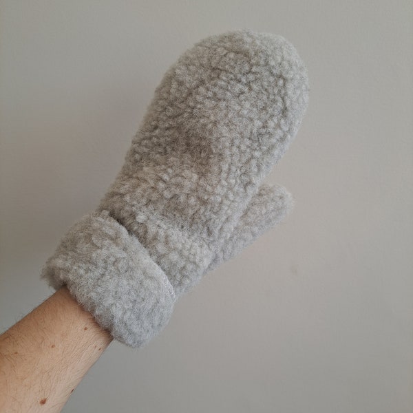 Cosy Pure Merino Wool Cloud Mittens Gloves in Light Grey