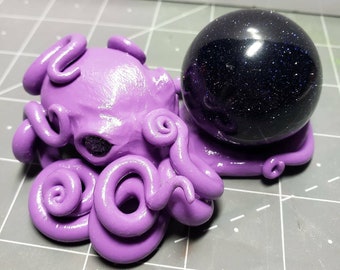 Lilla- Handmade octopus sculpture