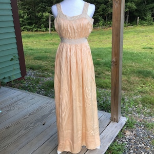 1940s Silk Nightgown Slip with Lace Trim – Best & Co. Peach Lingerie – Vintage Bias Cut Slip, Free Shipping