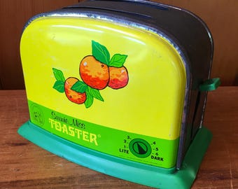 Vintage Sunnie Miss Toy Toaster: 1970s Ohio Art Tin Litho