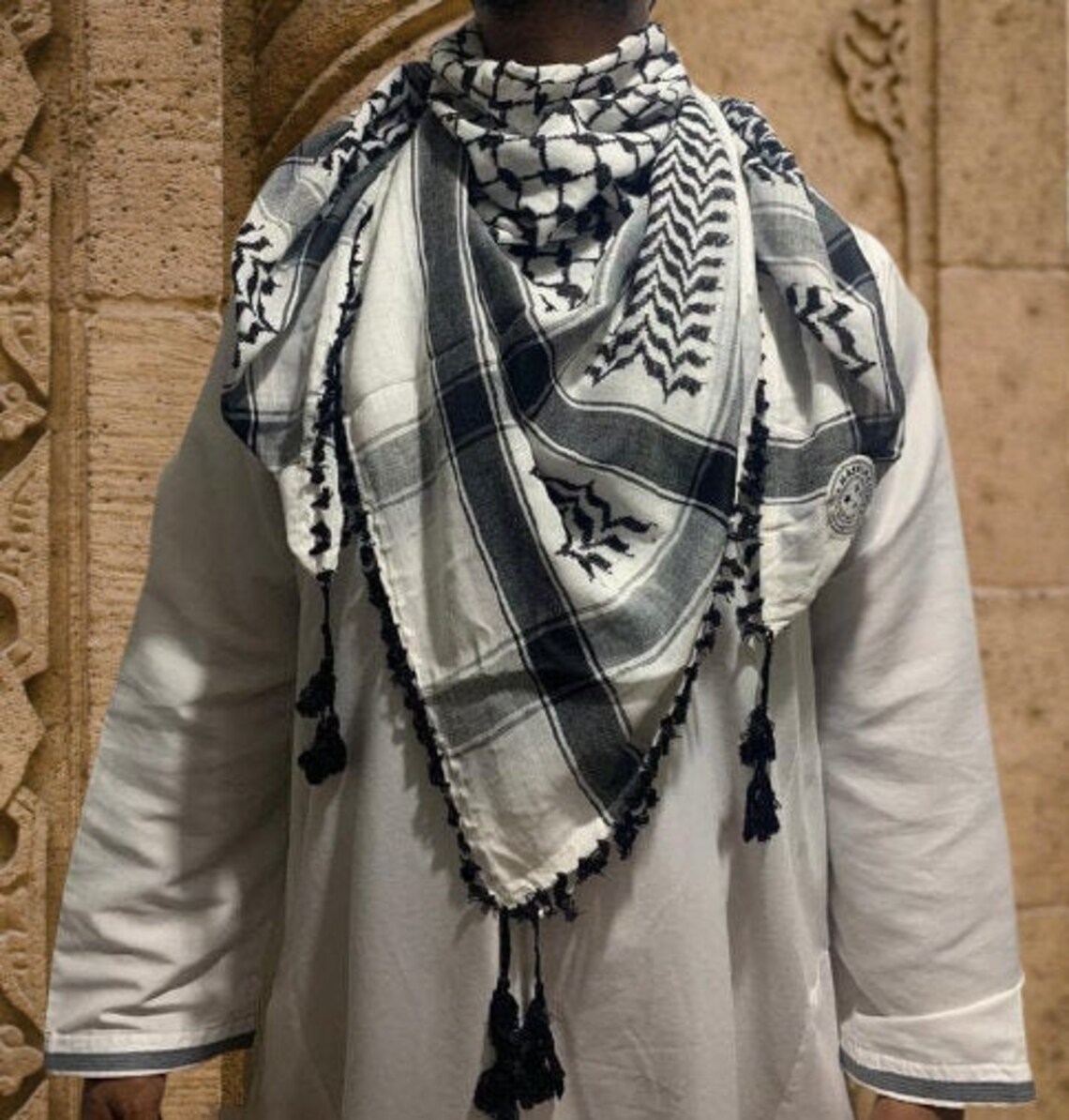 Palestine Black and White Keffiyeh Scarf With Black Tassel's for Winter ...