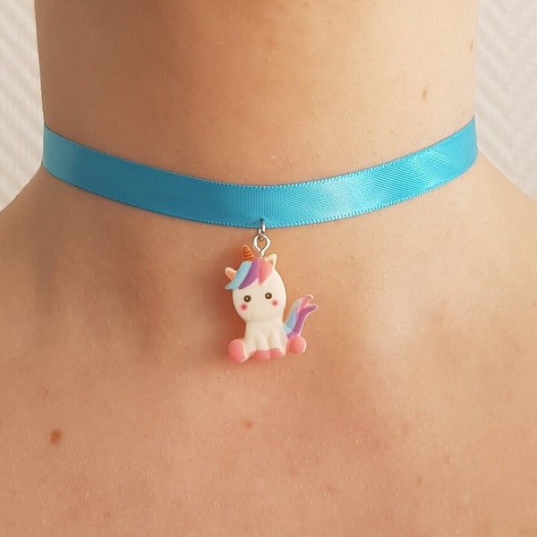 Choker licorne, en velours noir ou satin bleu