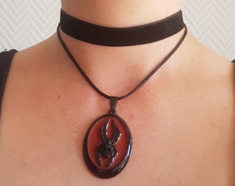 Choker multi-rang petite araignée noire