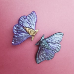 Broche Vintage Sphinx En Résine Et Cuivre Doré - Motif Sphinx égyptien - Occasion Très Bon état