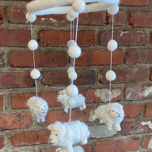 Wool Sheep Lamb Nursery Mobile for Baby&#39;s Room Crib Decoration