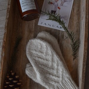 Wish Mittens Knitting Pattern: Beginner Knit Winter Gloves. PDF Pattern in English and Russian