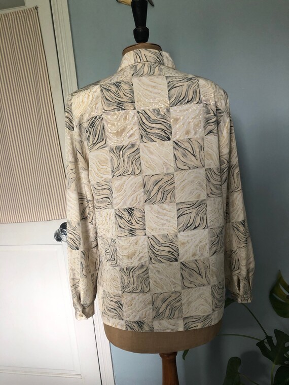 True Vintage Blouse in Geometric Pattern- 1980's - image 4