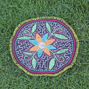 Shipibo Altar Cloth made by Shipibo Female Shaman | 25 cm in diameter  | Traditional Shipibo Embroidery | Ayahuasca vision
