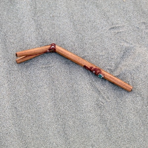 Double Nostril Tepi Applicator made of Algarrobo | Decorate Turquoise stone, A piece of Aya Vine and Snake relief