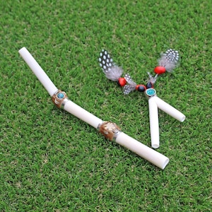 Llama Bone Kuripe Tepi Set: Feather & Turquoise Inlay