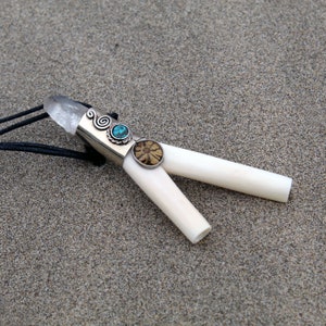 Bone Necklace Kuripe Self Applicator | Decorated with Clear Quartz, Aya Vine and Peruvian Turquoise Stone