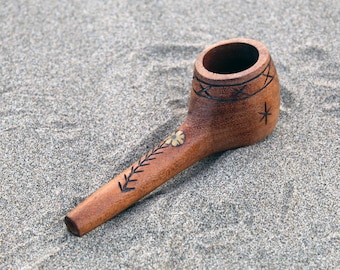 Handmade Tobacco Pipe Made of Algarrobo | Mapacho Pipe | Hand Carved | With a piece of Aya Vine