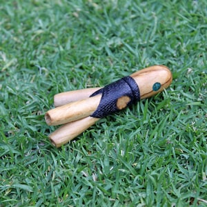 Palo Santo Double Nostril Kuripe Self Applicator | Decorated with Peruvian Turquoise and a piece of Aya Vine