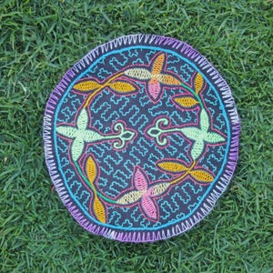 Shipibo Altar Cloth made by Shipibo Female Shaman | 27 cm in diameter  | Traditional Shipibo Embroidery | Ayahuasca vision