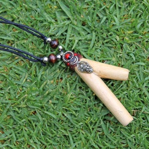 Necklace Kuripe Self Applicator | Made of Palo Santo | Decorated with Pyrite