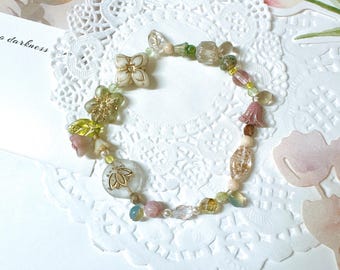 Czech Bead Bracelet: Flower Vintage Style Boho Bracelet