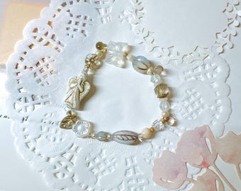 Angel Czech Bead Bracelet: Vintage Style Boho Bracelet