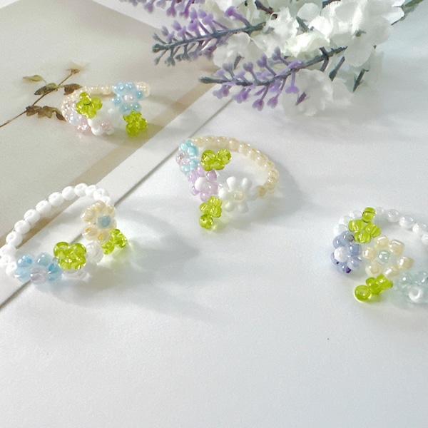 Cute Flower Bead Rings / Handmade Beaded ring/Gift/ Colorful Rings/ Seed bead ring/ Dainty Ring