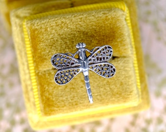 A pretty vintage silver dragonfly ring, circa 1970 UK ring size UK L, dragonfly 1.5cm x 1.5cm