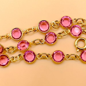 Roze pasta goudkleurige armband