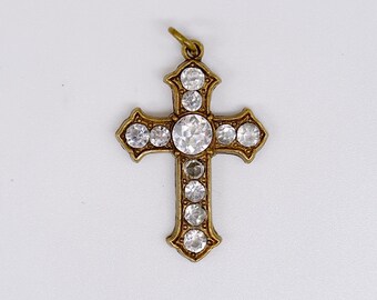 A gorgeous paste cross pendant, mounted in base metal, circa 1920