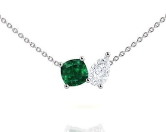 Emerald & Moissanite Toi Et Moi Necklace, Ciondolo a strati in oro bianco minimalista in oro bianco 14 carati, gioielli per l'anniversario, regalo di maggio Birthstone