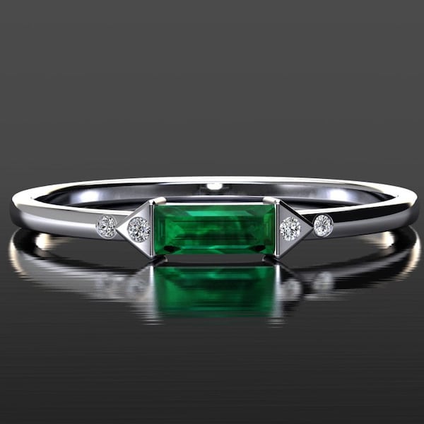 Platinum Emerald Stackable Ring, Emerald Ring Stacking Ring Art Deco Emerald Ring Platinum Emerald Ring Emerald Anniversary Ring Petite Ring