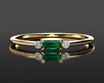 Emerald Stackable Ring, Emerald Ring Stacking Ring Art Deco Emerald Ring SOLID Yellow Gold Emerald Ring Emerald Anniversary Ring Petite Ring